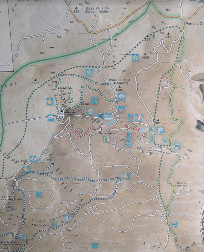 Carte des sentiers de la réserve Monte Altesina