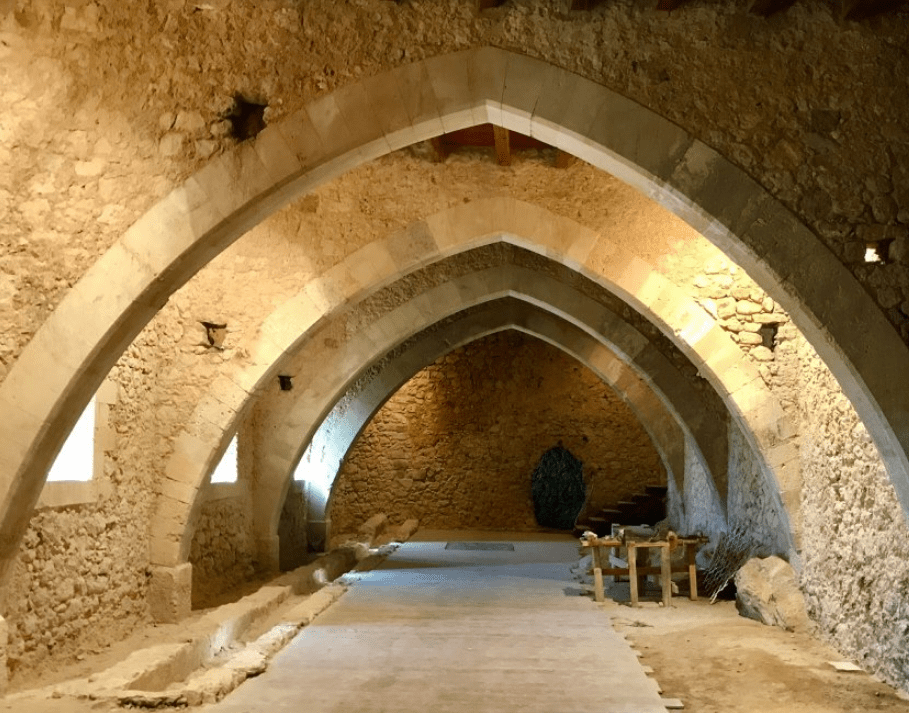 Manfredonico castle, mussumeli castle