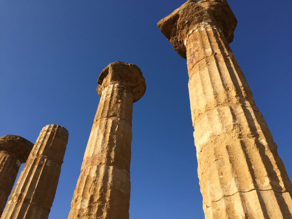 Tempio di Ercole, Valle dei Templi, Agrigento. 