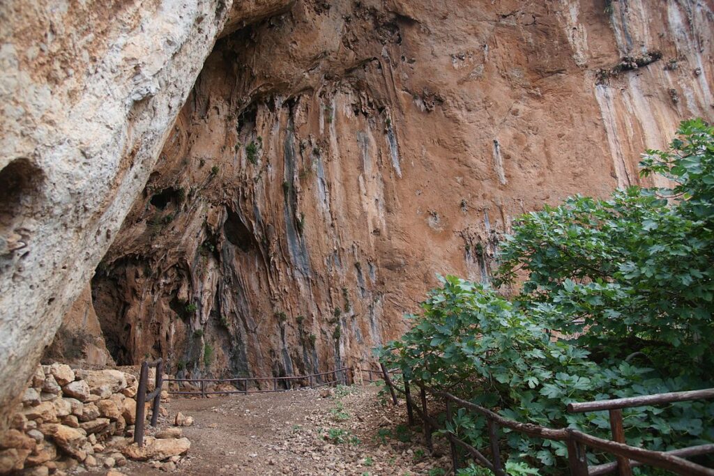 Grotta dell'Uzzo - Riserva dello Zingaro