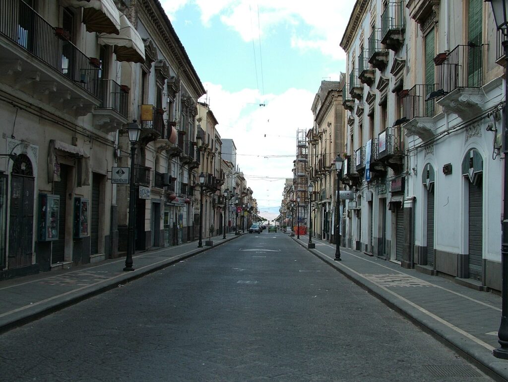 Via Garibaldi, Adrano
