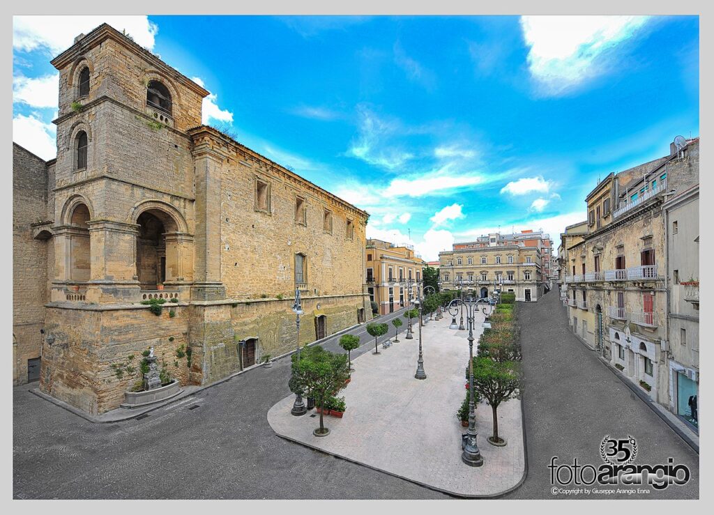 Plaza Vittorio Emanuele, Enna