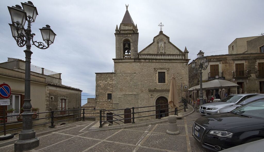 Kerk van de Karmijn, Caltabellotta