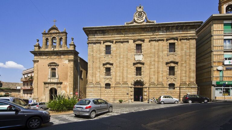 Sehenswürdigkeiten in Caltagirone Die Stadt der Keramik