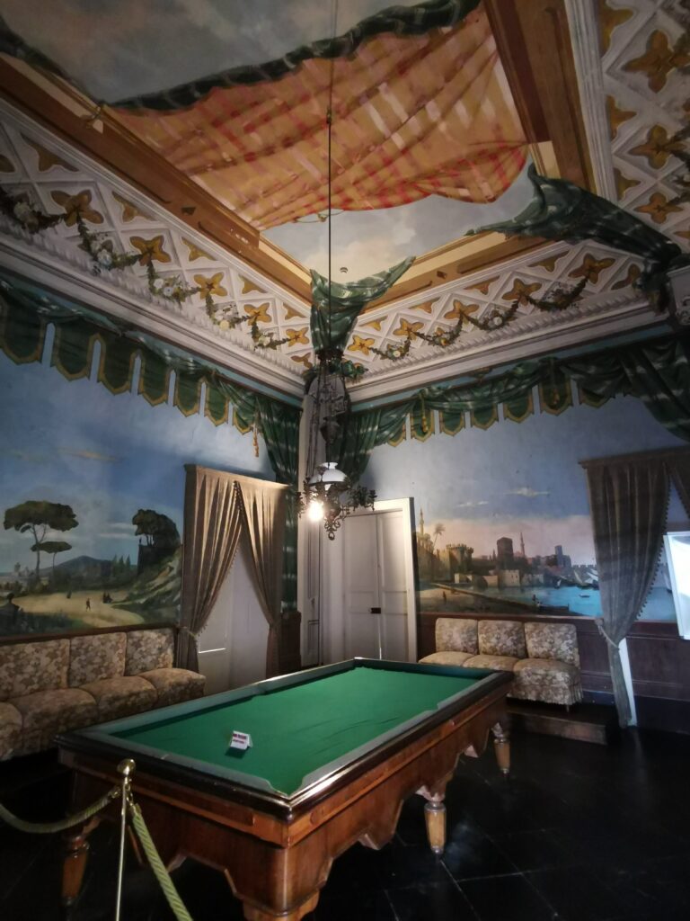 À l'intérieur du château de Donnafugata