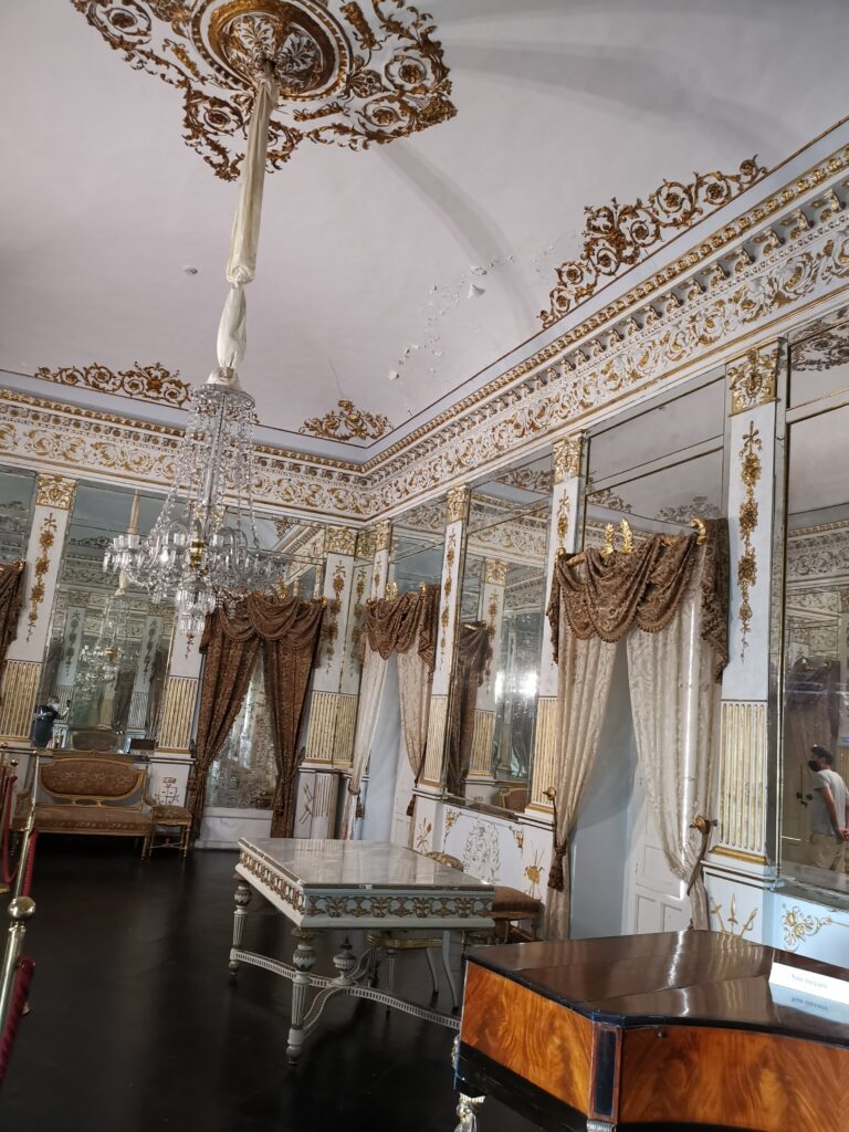 À l'intérieur du château de Donnafugata