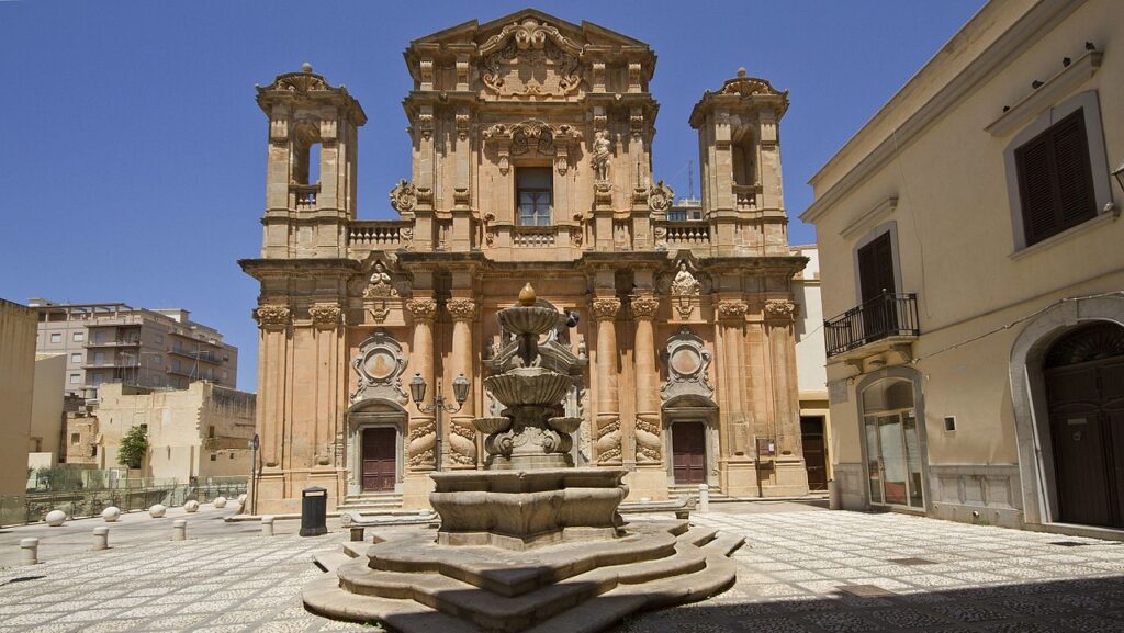 What to see in Marsala - Historic center of Marsala