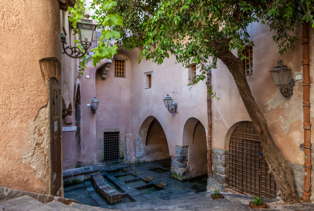 Mittelalterliches Waschhaus von Cefalù