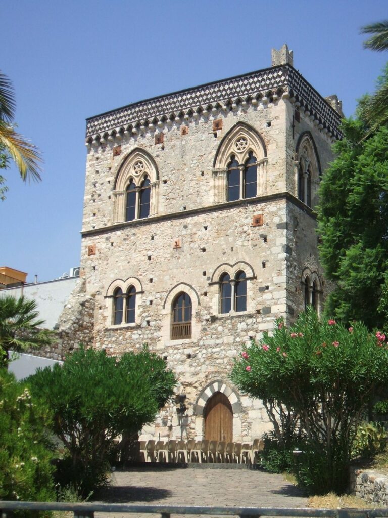 Herzöge von Santo Stefano Palast, Taormina