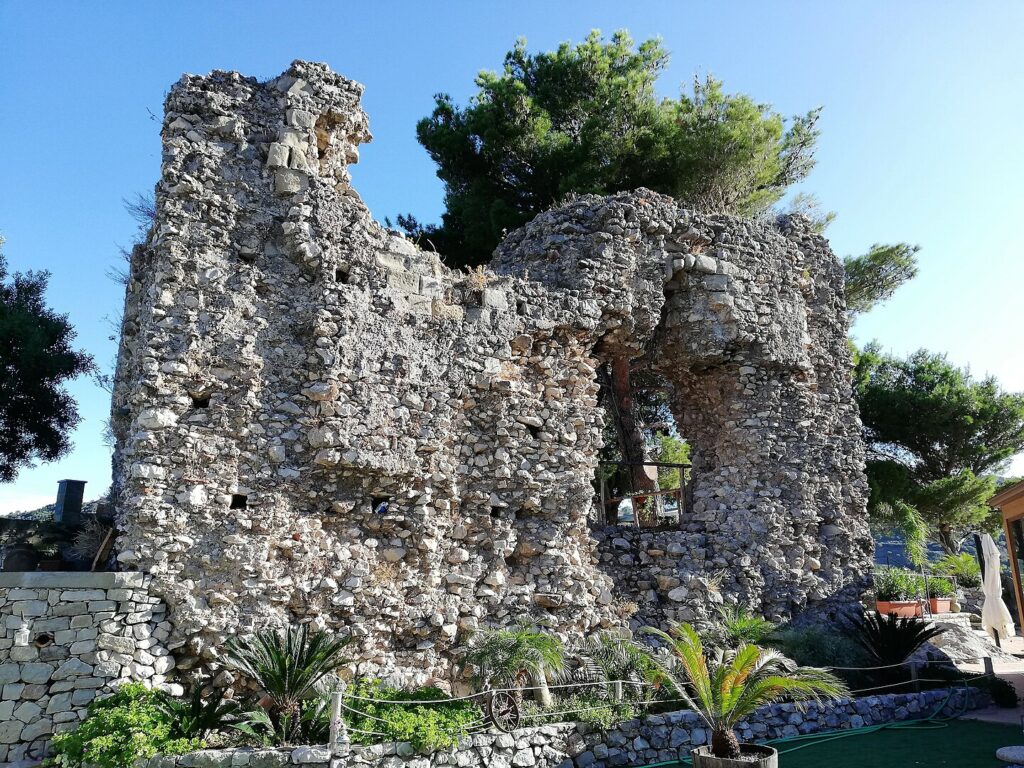 Schloss von Novara di Sicilia