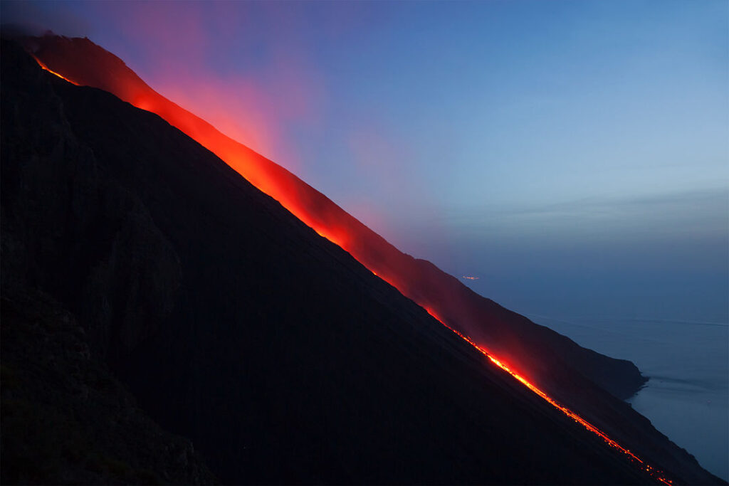 Erupción de Stromboli Islas Eolias