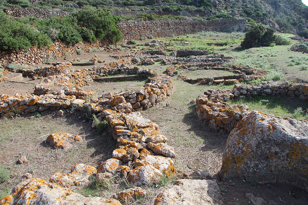 Prehistoryczna wioska - Filicudi, Wyspy Liparyjskie